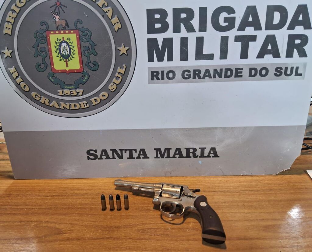 Bei Polícia Após Abordagem Policial Homem é Preso Por Porte Ilegal